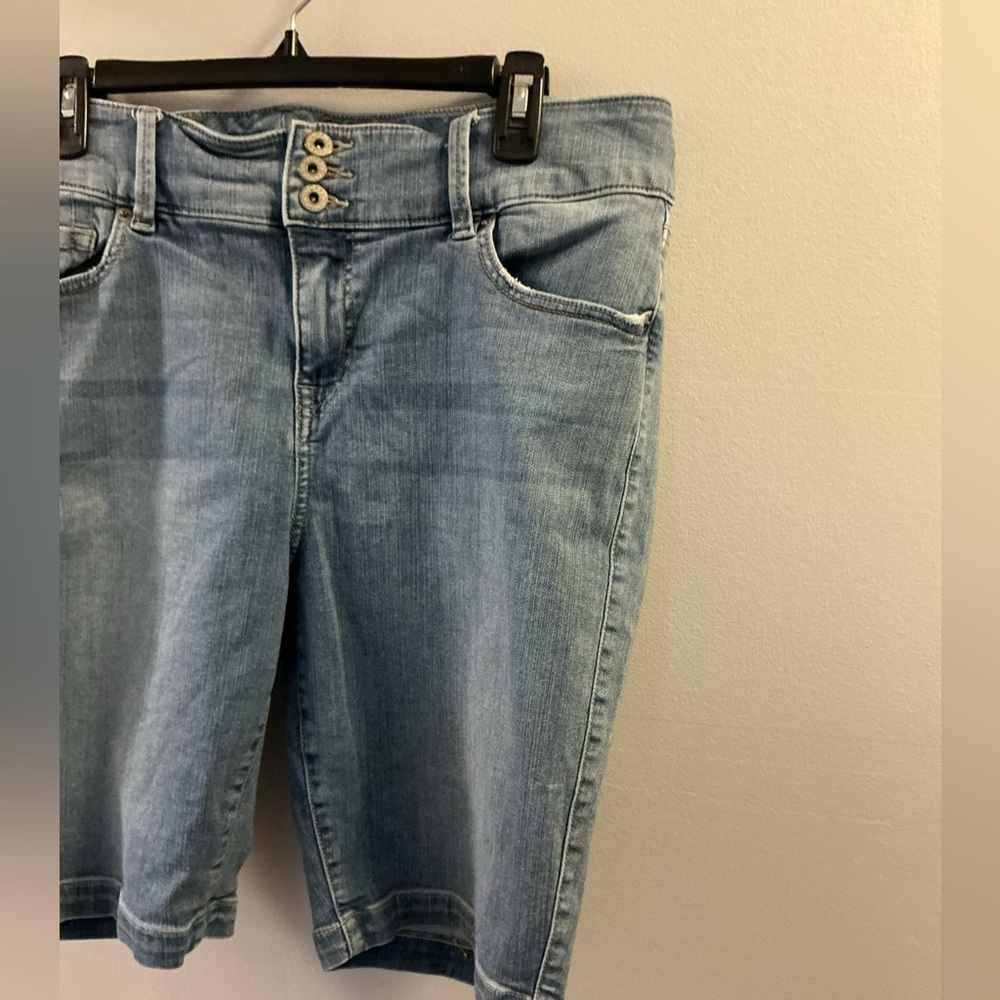 Torrid Premium Plus Size 18 Denim Bermuda Jegging Shorts | High Rise Stretch - Picture 7 of 13